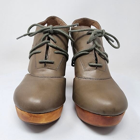 Fiel Bainbridge Wood Wedge Bootie Women 8.5 Taupe Leather Lace-up Cut-outs - Picture 5 of 12